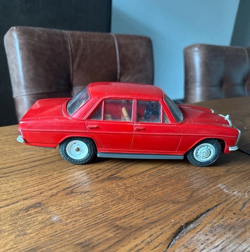 Ferngesteuertes auto schuco - ferngesteuertes,