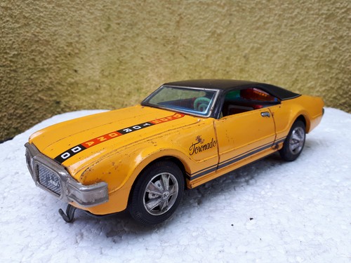Blechauto oldsmobile toronado - blechauto,