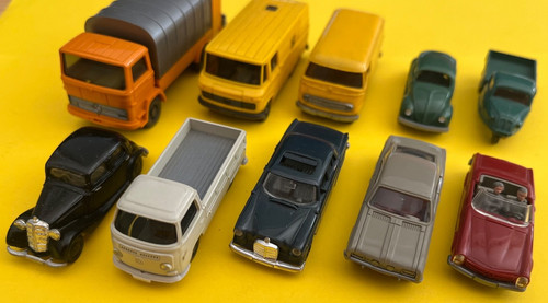 Alt spielzeug auto gruppe - spielzeug,